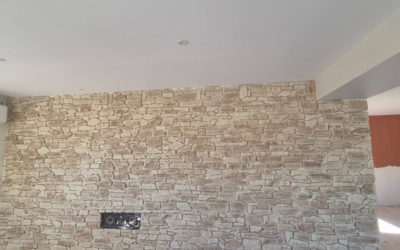 Mur en parement de pierre